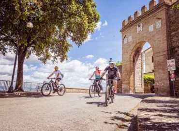 Bike Tour “Dagli Etruschi ai Romani” | Esperienze in Umbria abbinabili al tuo soggiorno in agriturismo